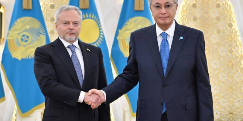 Украинаның жаңа елшісі Тоқаевқа маңызды құжатты тапсырды
