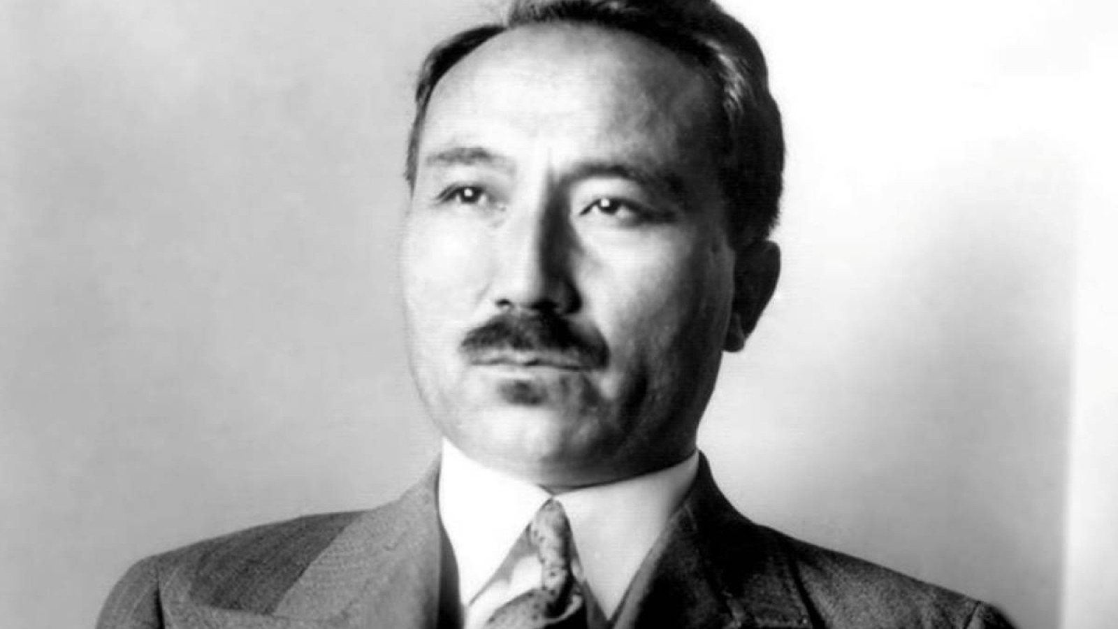 Сәкеннің стилі.