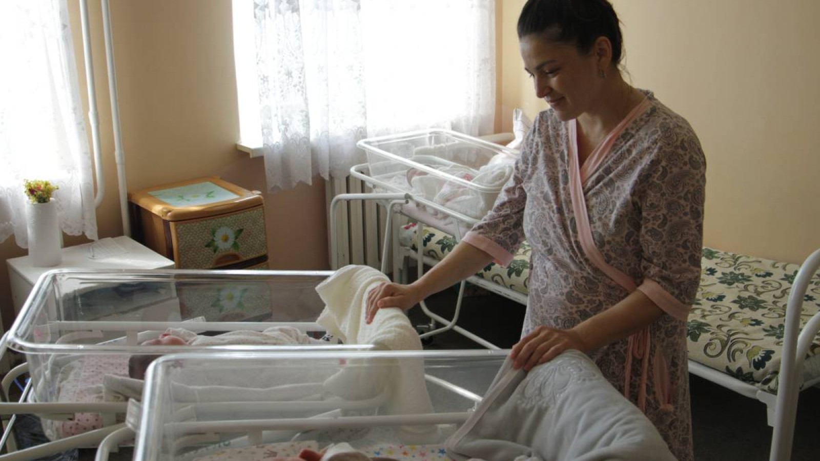 Ерекше жағдай: Мамырда босанған оралдық жас ана екі айдан соң тағы сәбилі болды.