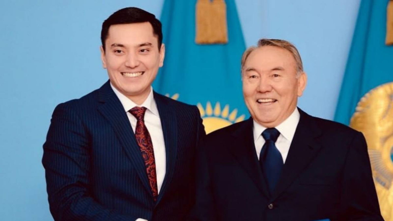 Әртіс әрі әнші Әлімжанов депутат болып, ант берді.