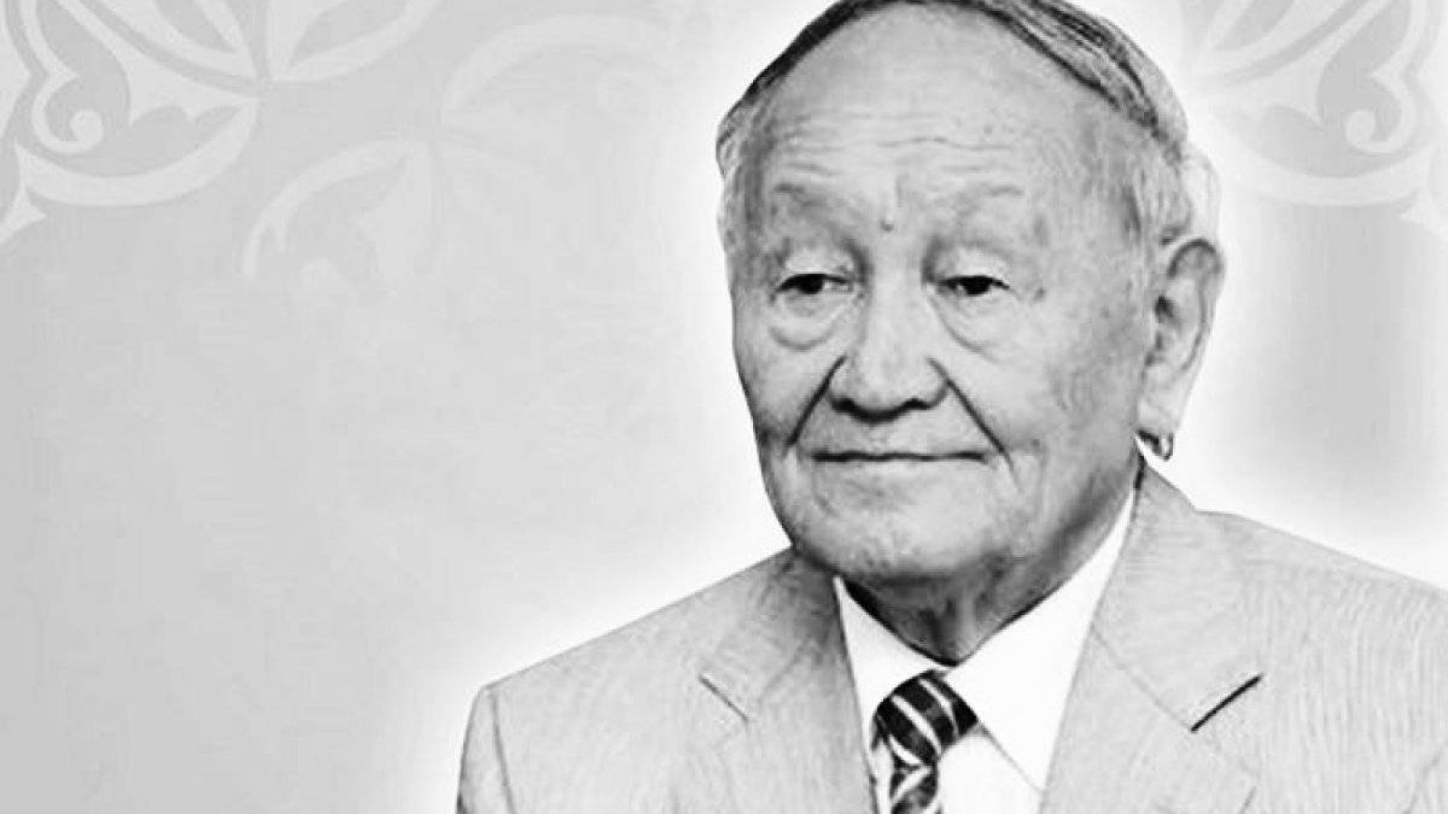 Президент белгілі ғалым, абайтанушы Мекемтас Мырзахметұлының отбасына көңіл айту жеделхатын жолдады.