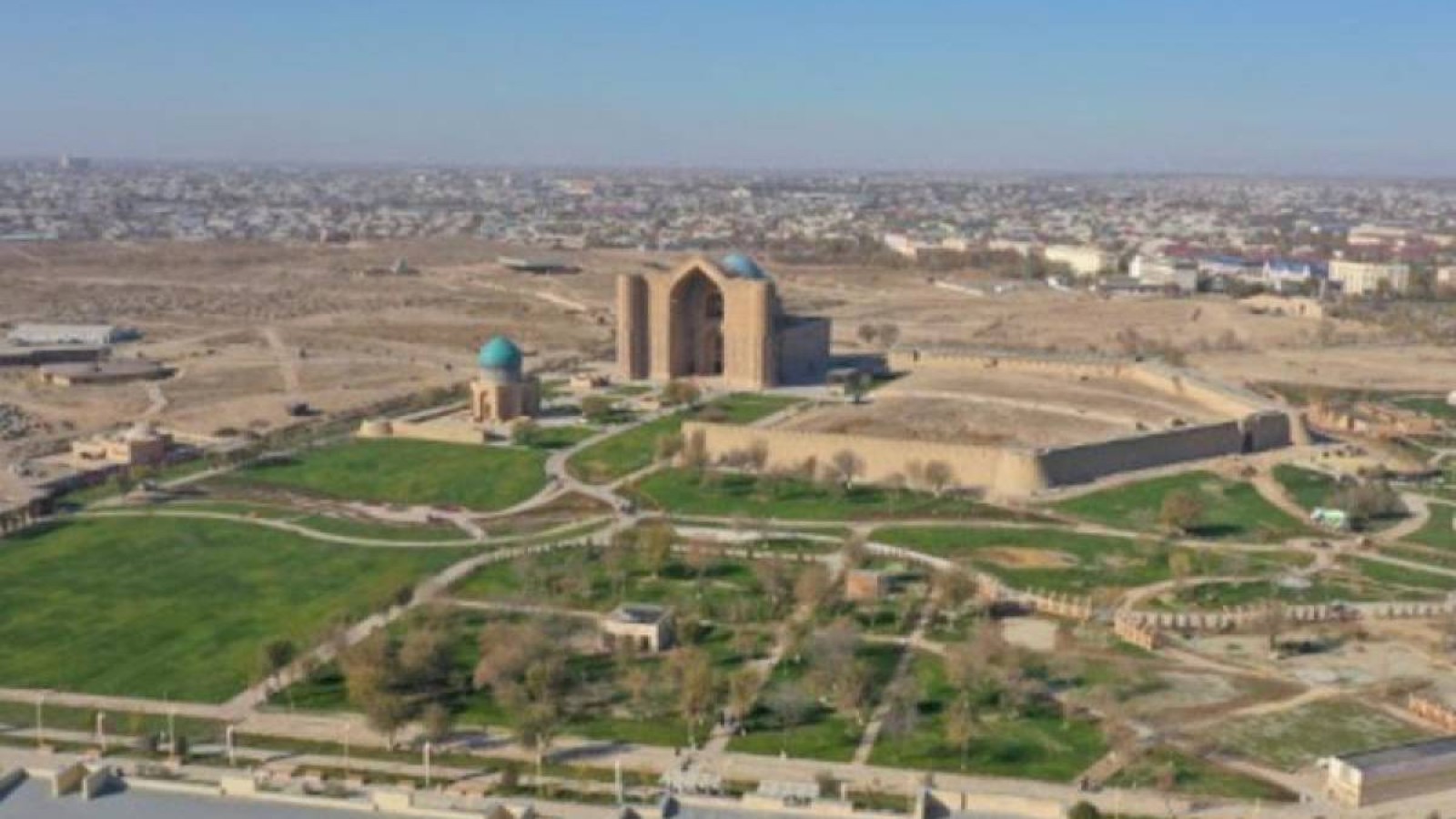 Түркістанда 74 жастағы зейнеткер әкімдік ғимаратын заңсыз сатып алған.