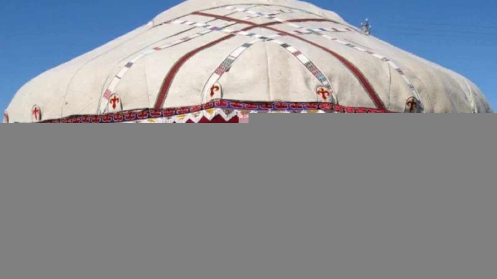 Көк шығын: Семейлік шенеуніктер сатып алған киіз үй бағасы агенттікті шошытты.