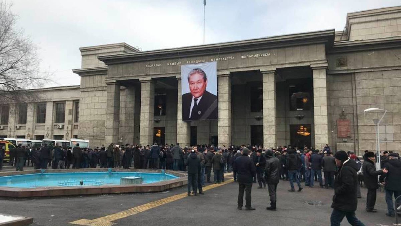 «Мемлекет қайраткерлерімен қоштасудың мәдениеті қажет».