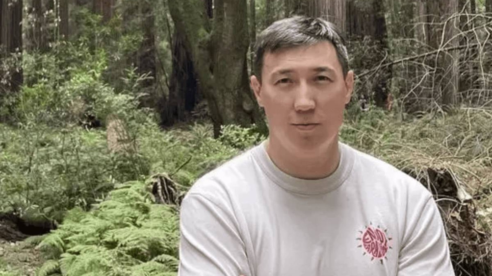 Әйелін сабаған Рахат Тұрлыханов сот алдынан бірақ шықты.