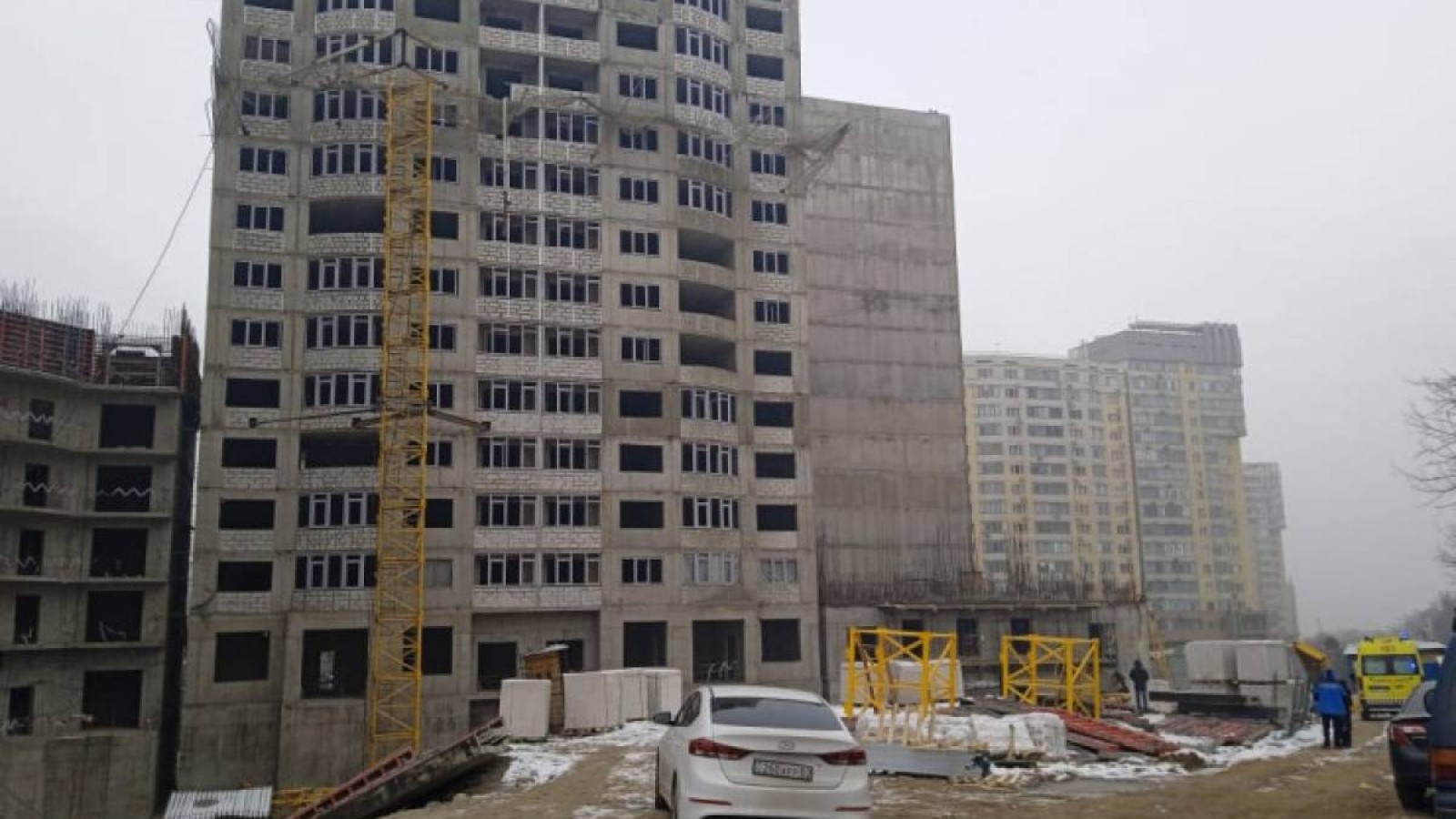 Түркиядағы қайғылы оқиғадан кейін алматылықтар жаңа көпқабатты үйдің құрылысына алаңдайды.