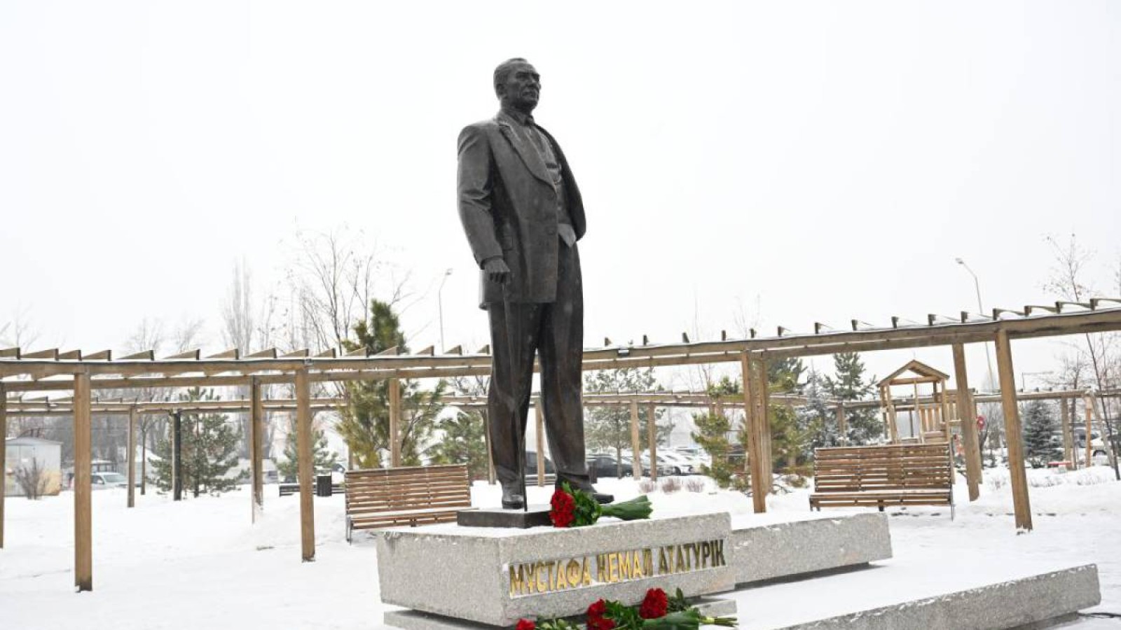 Алматыда Мұстафа Кемал Ататүрікке арналған ескерткіш ашылды.
