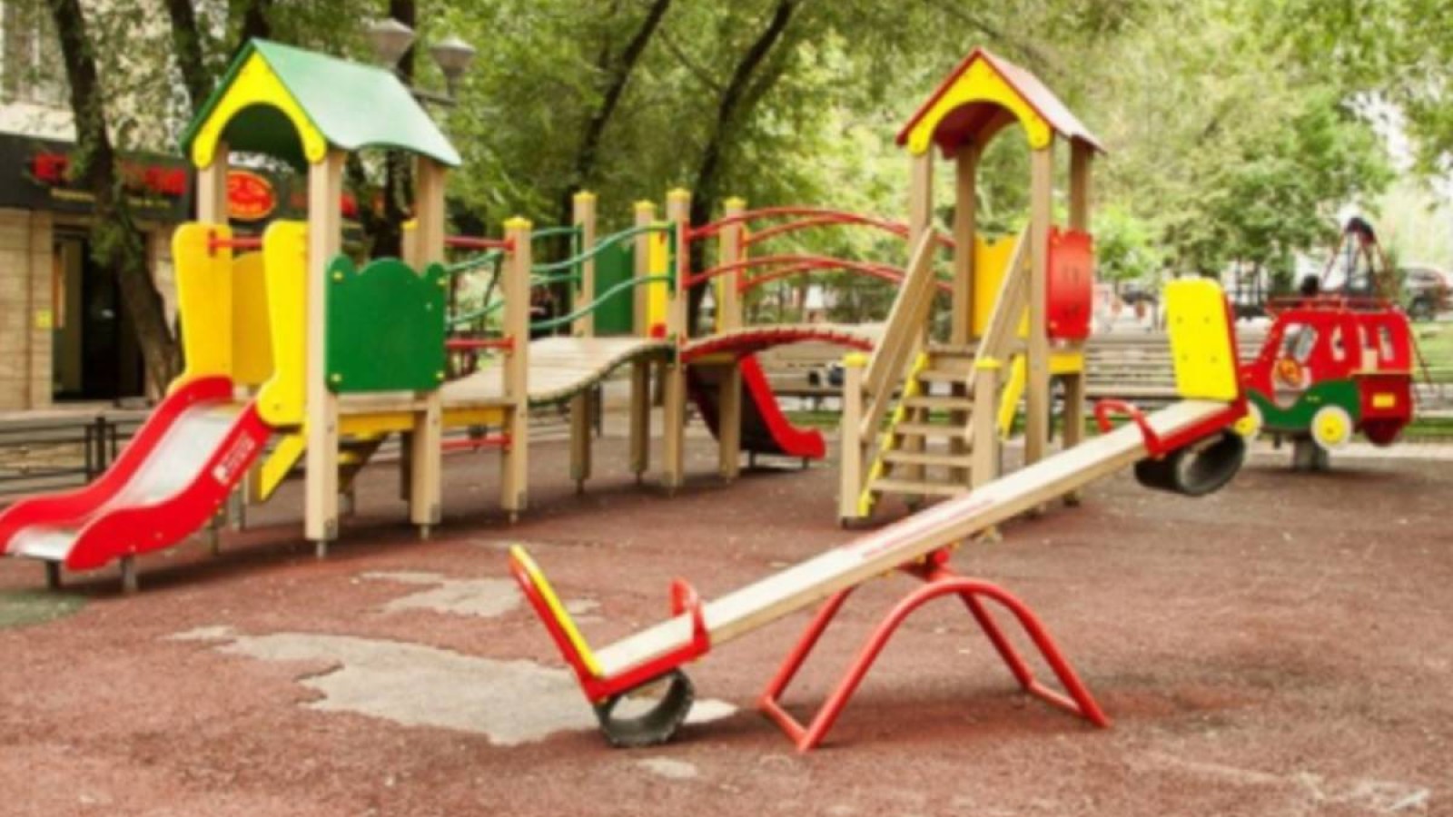 Шымкенттік кәсіпкер мүгедек балалардың ақшасын ұрлады.