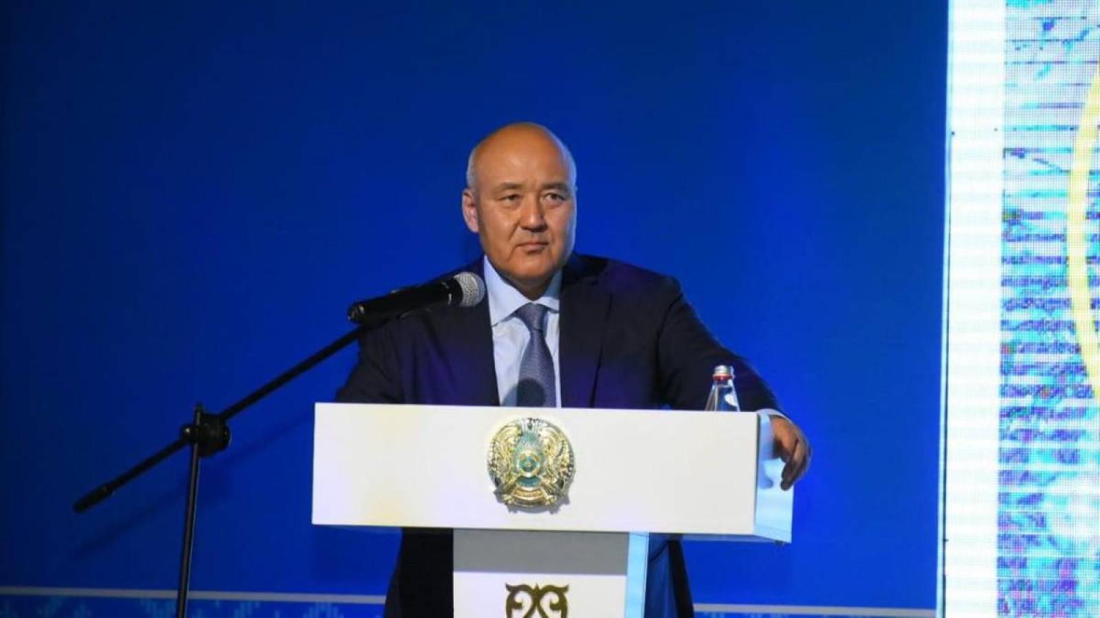 Есеп комитеті Шөкеевтің жұмысына 2 қойды.