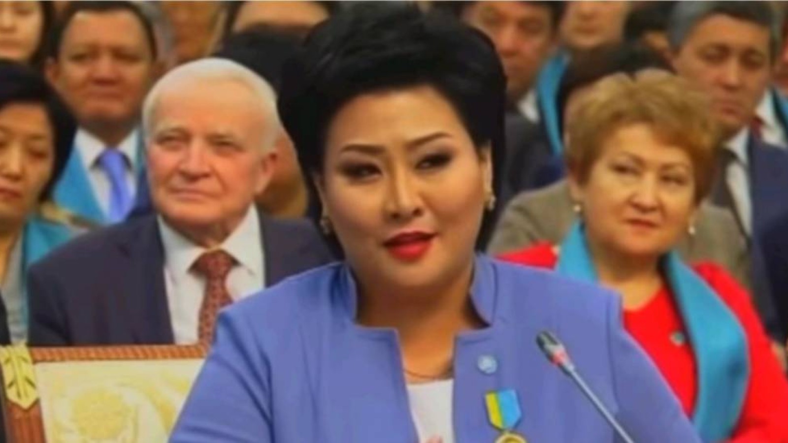 Бақытгүл Хаменова айыпталған Абай ескерткішіне қатысты тың деректер шықты.