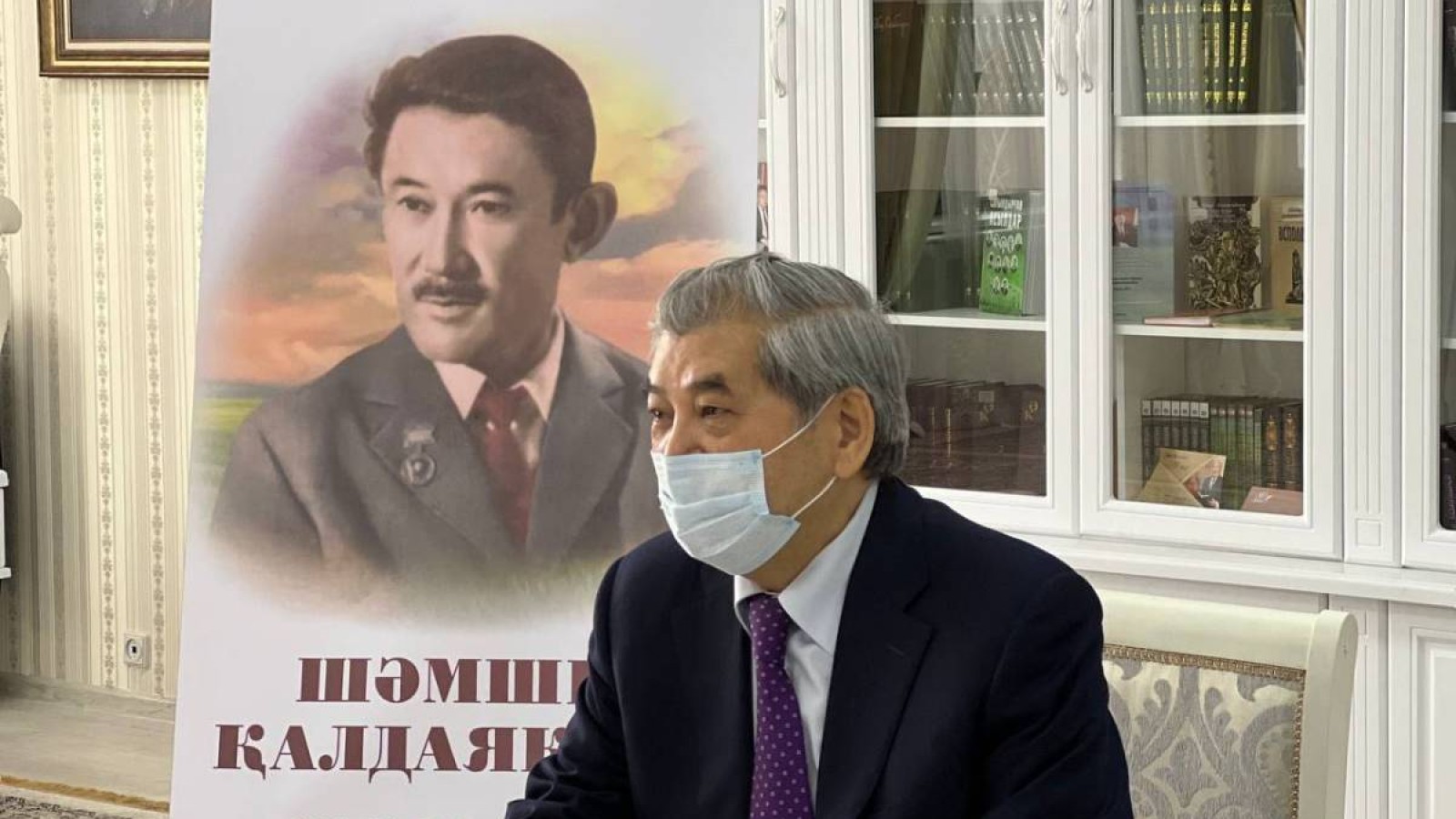«Шәмші Қалдаяқов – ән патшасы» атты жаңа туынды жарық көрді.