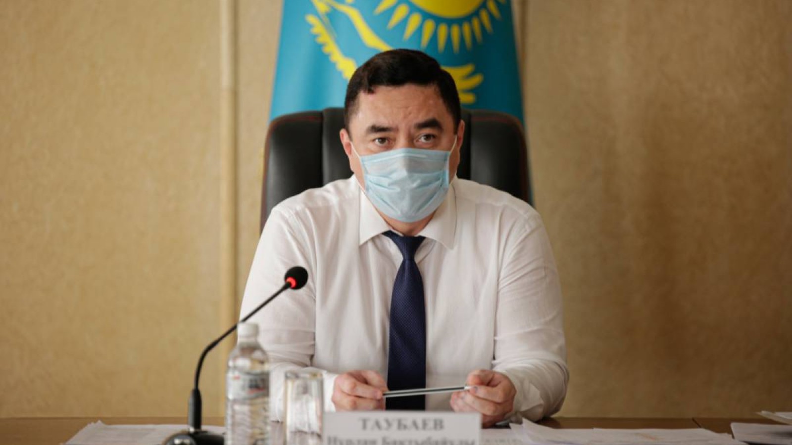 «Мен осы арандатудың артында кімнің тұрғанын білемін». Қамауға алынған шенеунік үндеу жасады..