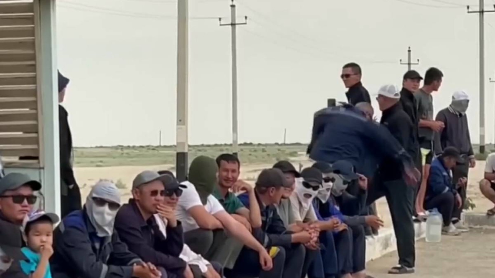 Маңғыстаудағы наразылыққа бала-шаға қосылды.