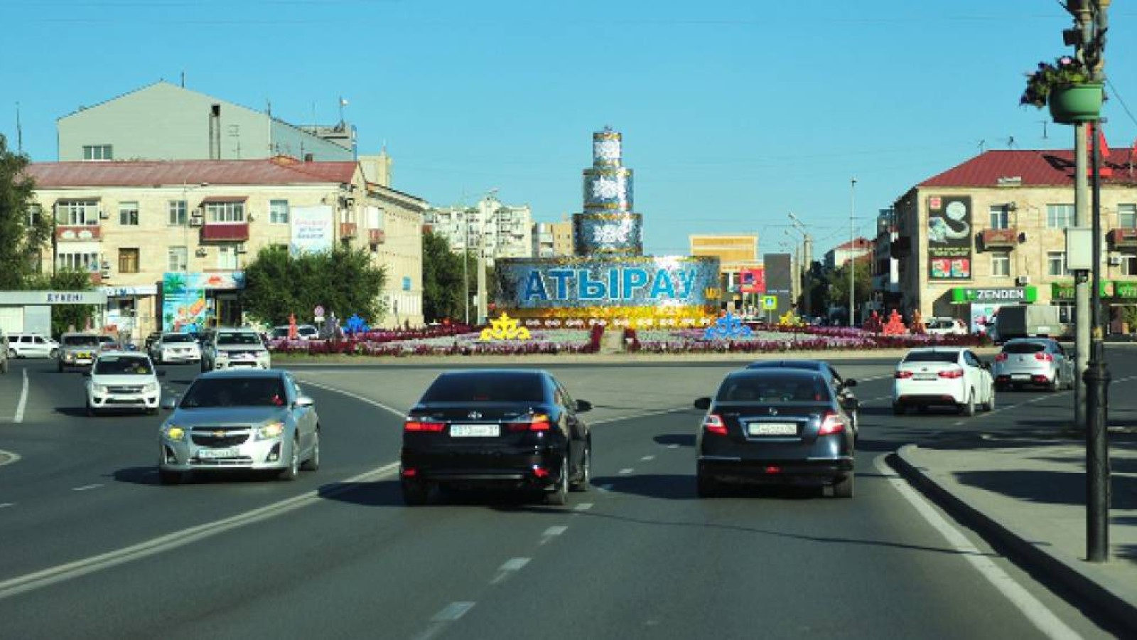Атырау: Қаныш Сәтпаев көшесі Нұрсұлтан Назарбаев көшесі болып өзгереді.