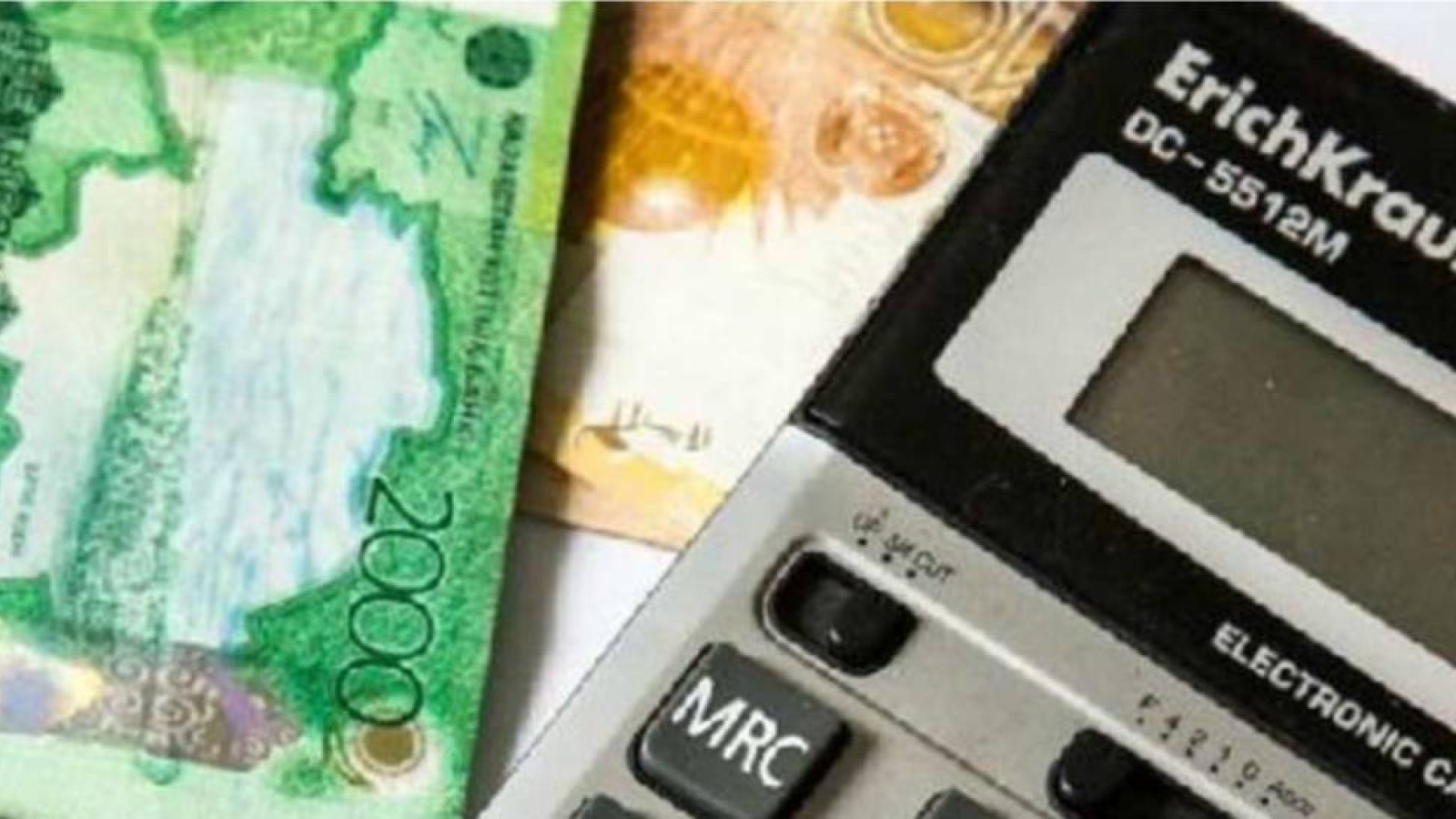 Семей тұрғыны желіден құжатының суреті жарияланған 320 адамның атына несие рәсімдеген.