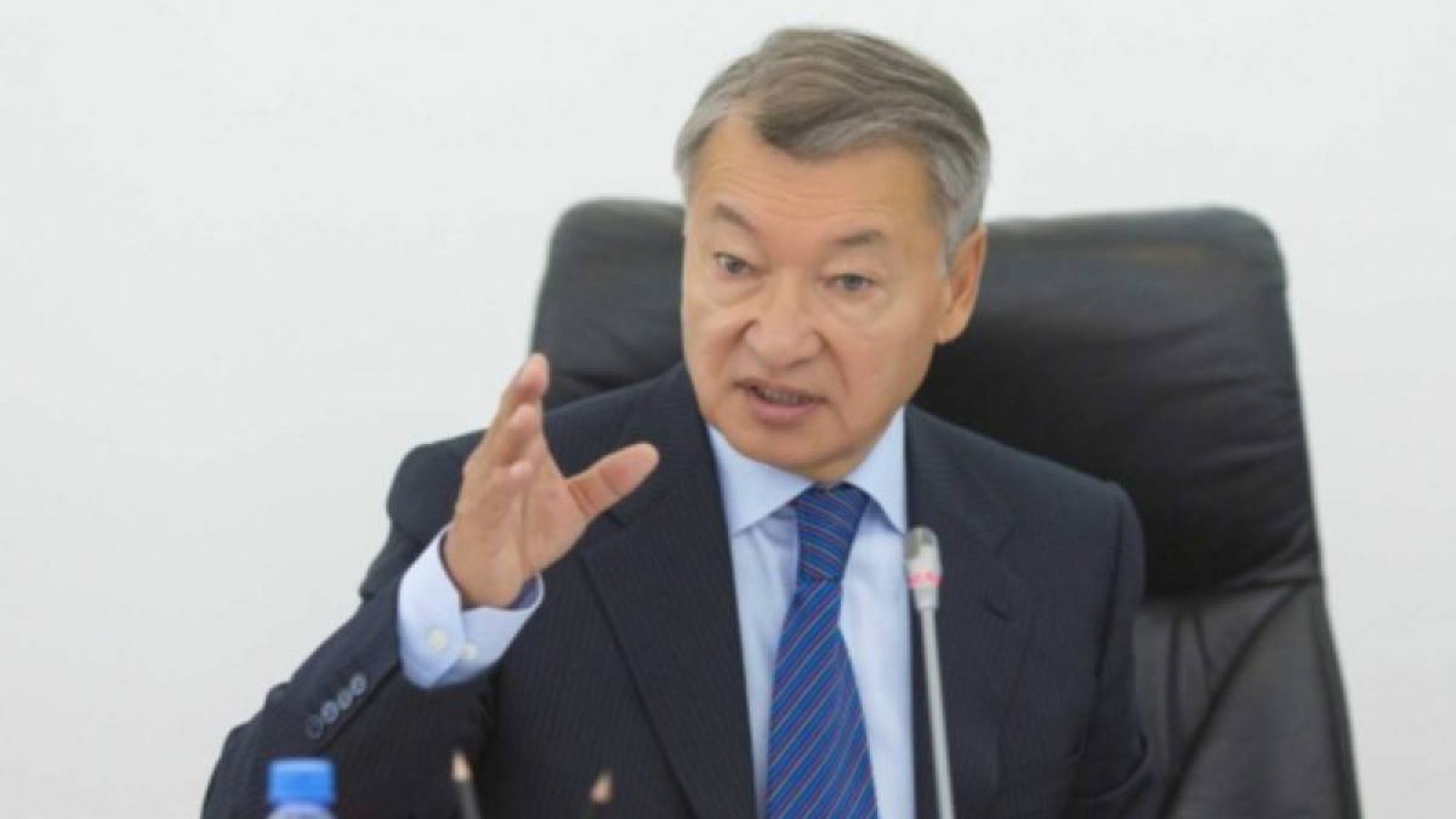 Даниал Ахметовтың үстінен Тоқаевқа хат жазғандардың басы дауға қалды.