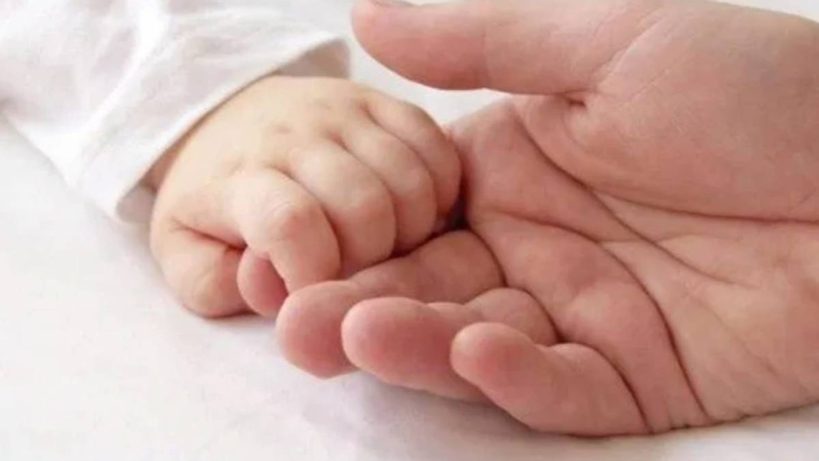 Ақтаулық дәрігерлер инсульт алған екі айлық нәрестені құтқарды.