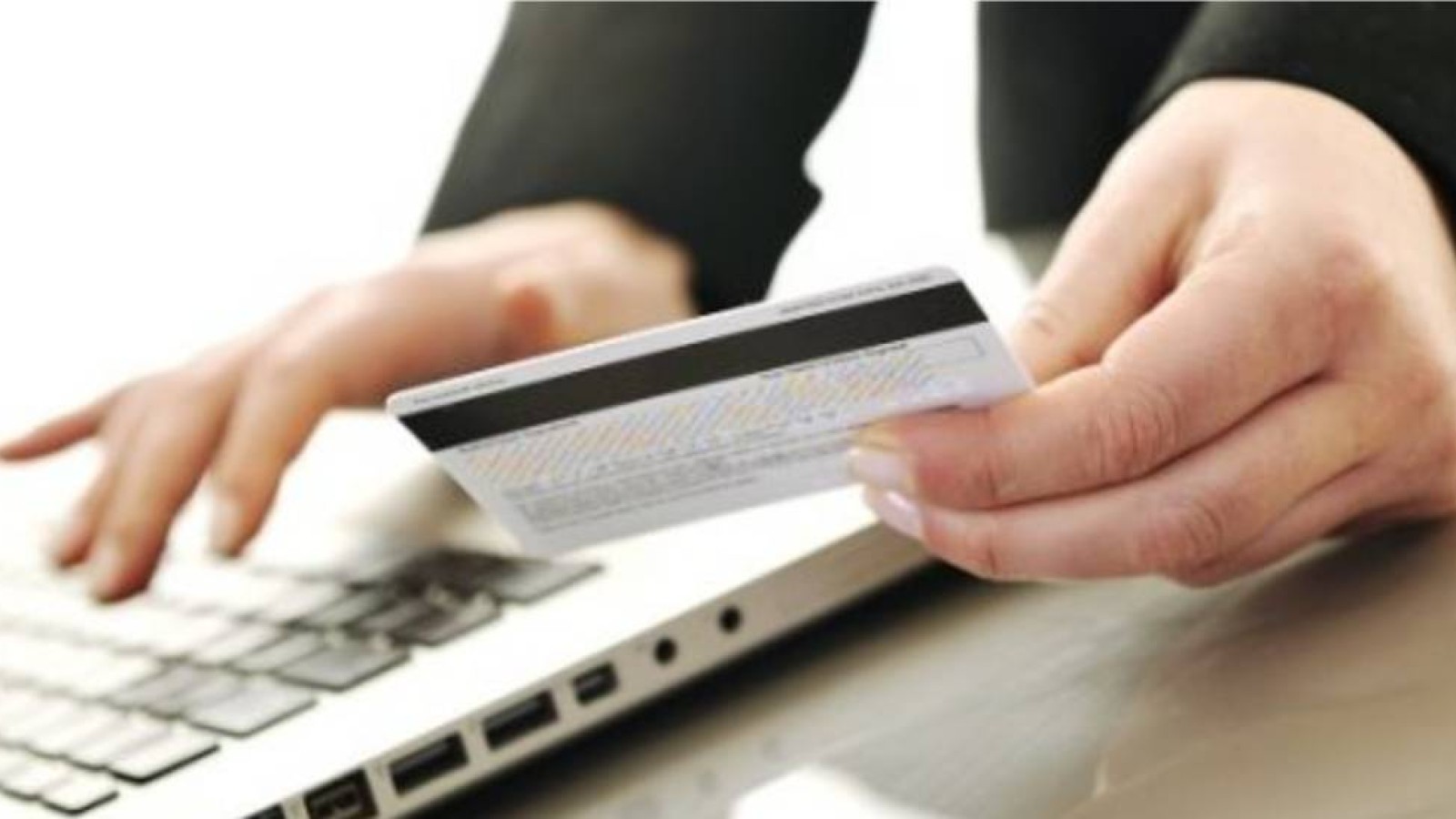 Ақтөбеліктер онлайн-несие беруді тоқтатуды сұрайды.