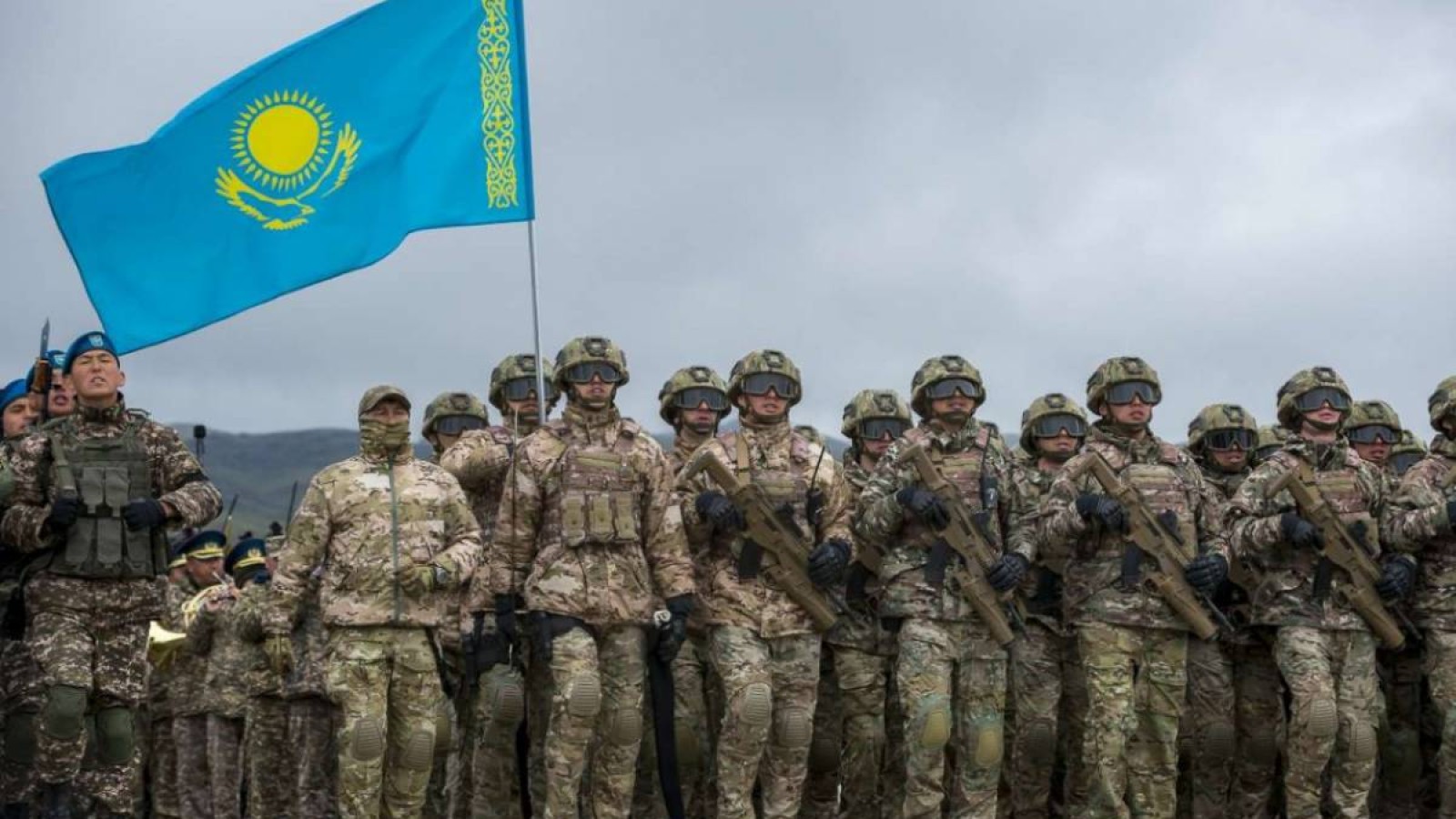 «Барлық облыс орталықтарына армияның тұрақты бөлімдерін орналастыру қажет».