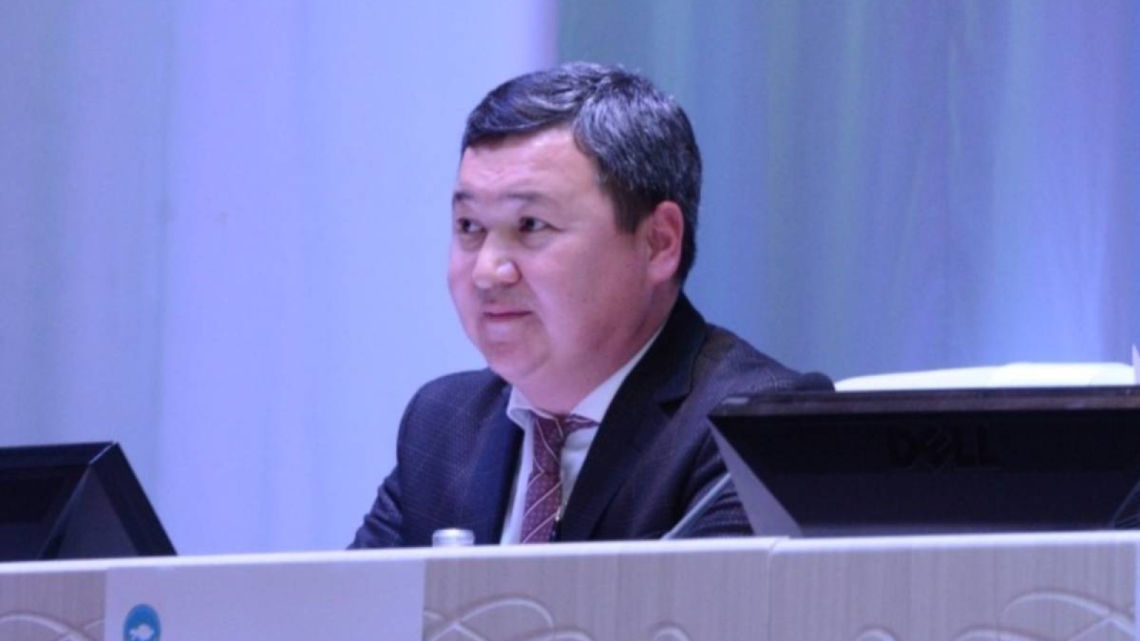 Ақтөбеде мас күйінде көлік айдаған әкімдік қызметкері 15 күнге қамалды.