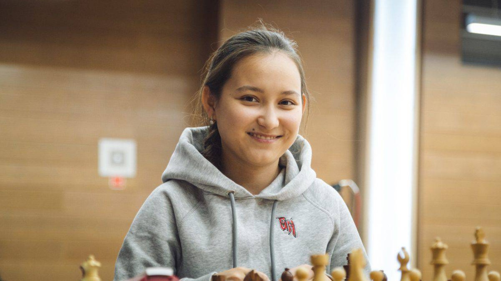 Жансая Әбдімәлік әлем чемпионын жеңді.