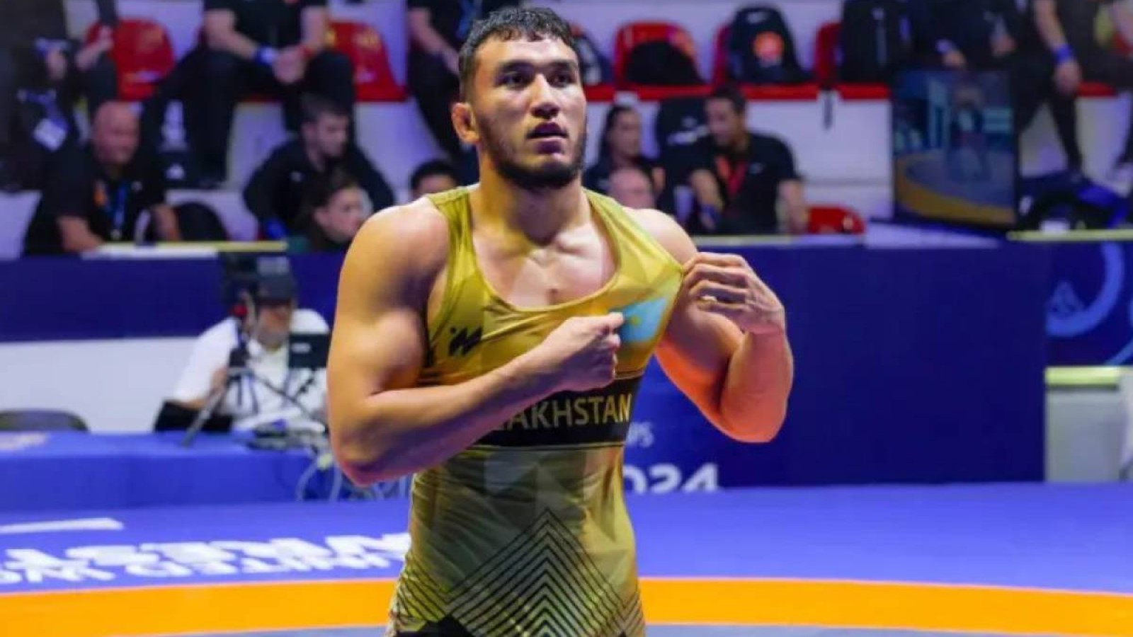 Ризабек Айтмұқан үш дүркін әлем чемпионы атанды.