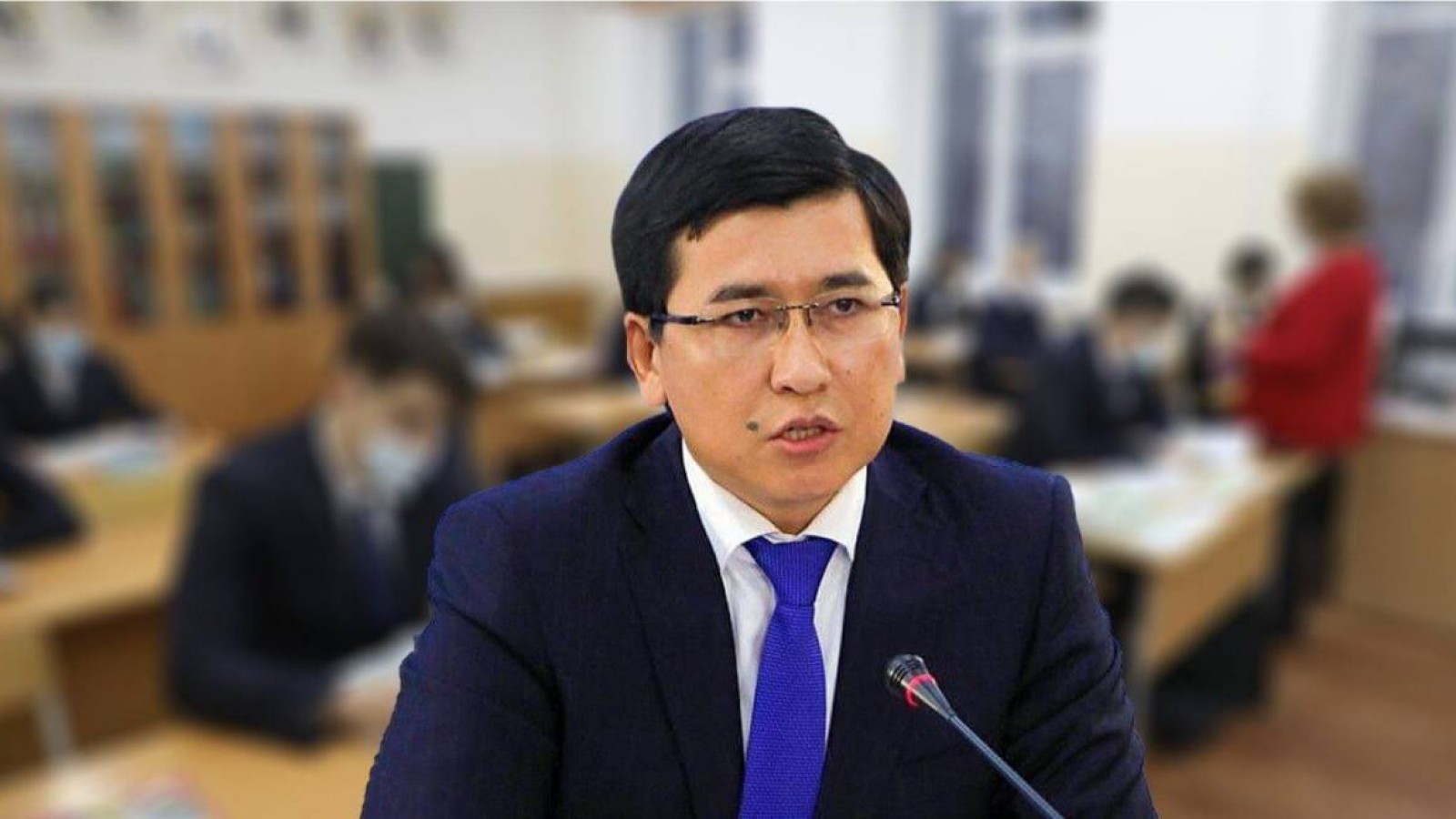 Білім министрі мұғалімдерге көше тазартқан әкімдікке шүйлікті.