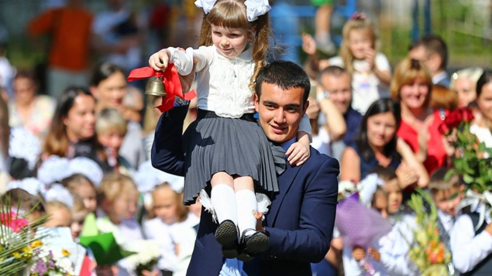 Елімізде қыркүйектен бастап коронавирус жұқтырған оқушылар ғана қашықтықтан оқиды.