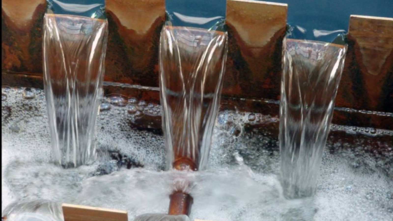 Қошанов суармалы шаруашылықта шешілмеген мәселенің шеш етектен екенін айтты.