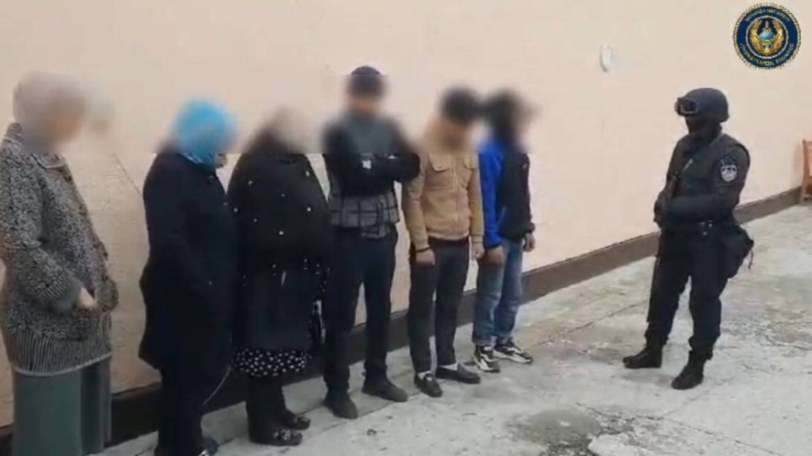 Шетелдіктерге шекараны заңсыз кесіп өтуге көмектескен адамдар тобы ұсталды.