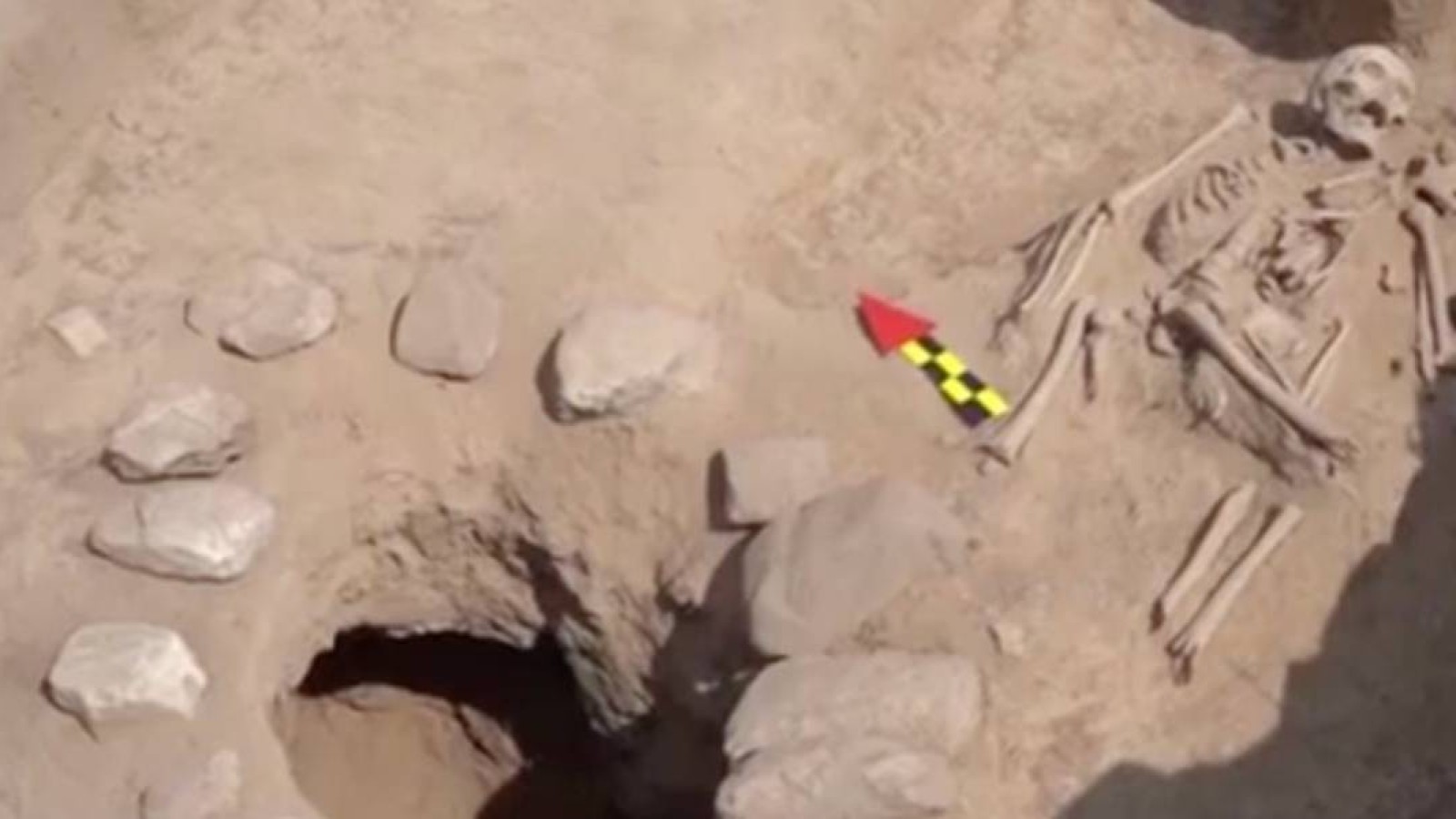 Есік қаласынан екі қабатты оба табылды.