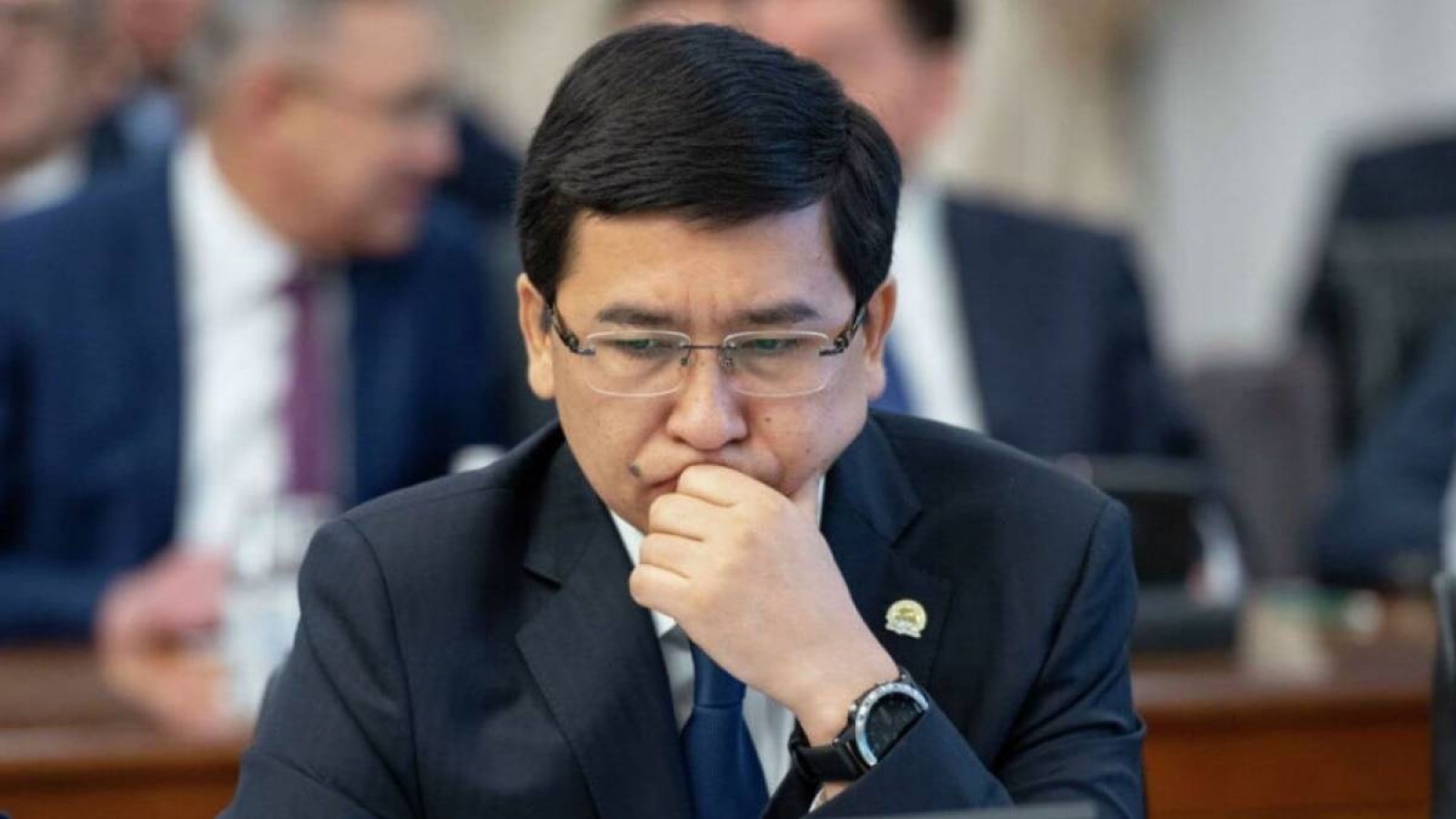 Аймағамбетов мұғалімдерге араша түсе ала ма?.