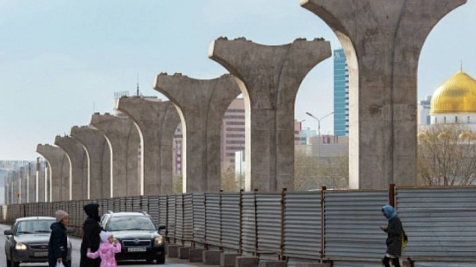 Сот LRT құрылысының қаржысын тонады деп айыпталғандардың мүліктерін тізіп берді.