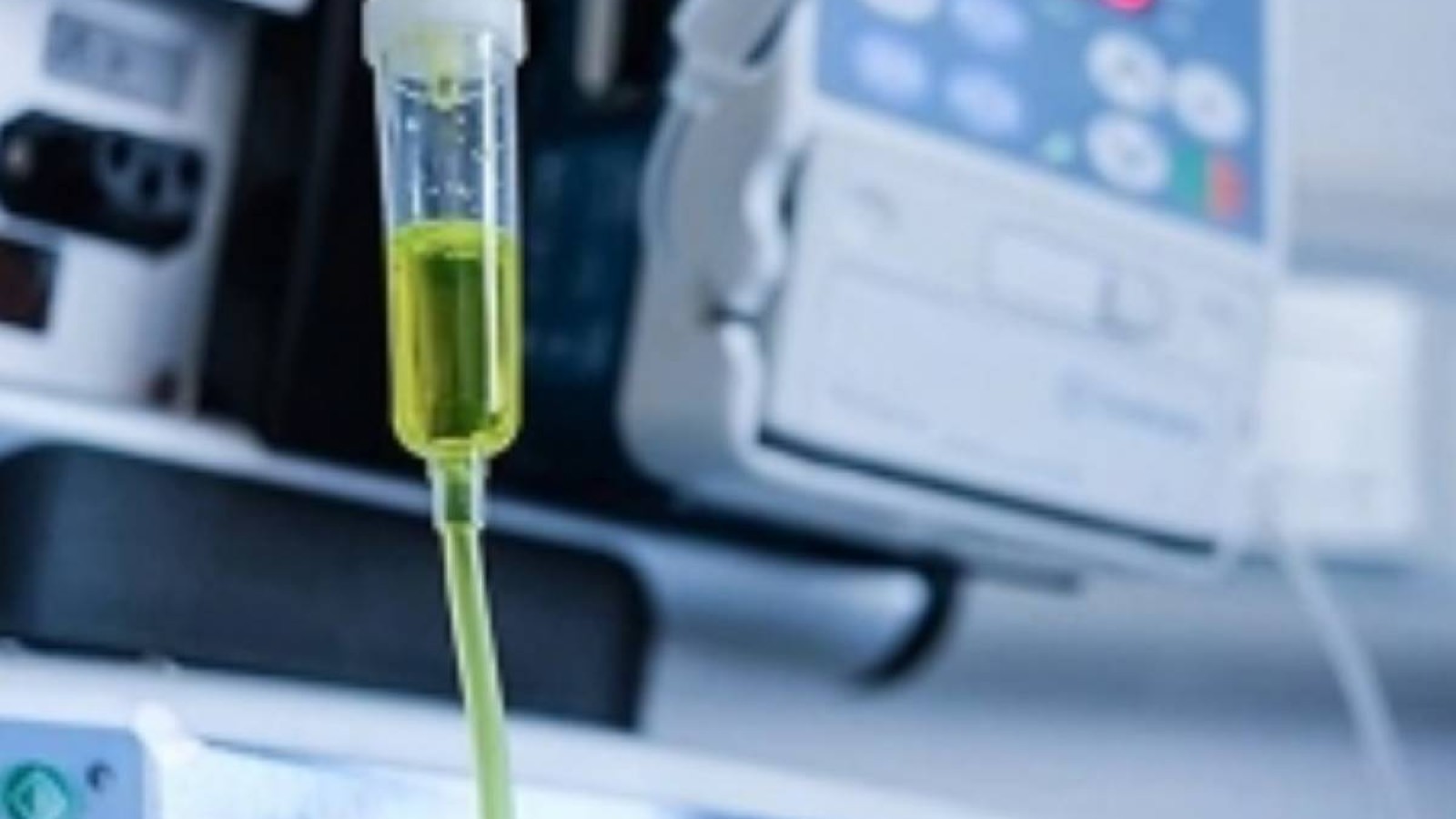 «Жағдайлары өте ауыр»: Алматылық дәрігерлер ұшақ апатынан аман қалғандар туралы айтты.