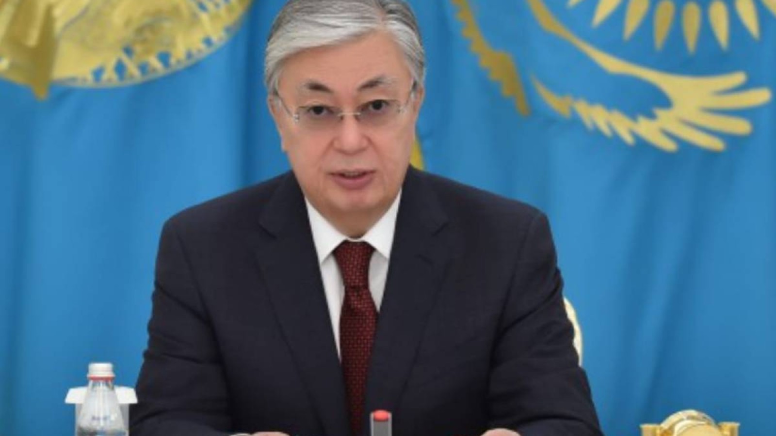 «Жұмыс көп»: Тоқаев әкімдерге вакцинаға қатысты дүрбелеңнің алдын алуды тапсырды.