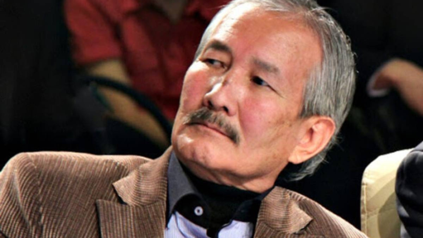 Елубай: Қаламгерлер қашан да халықпен бірге.