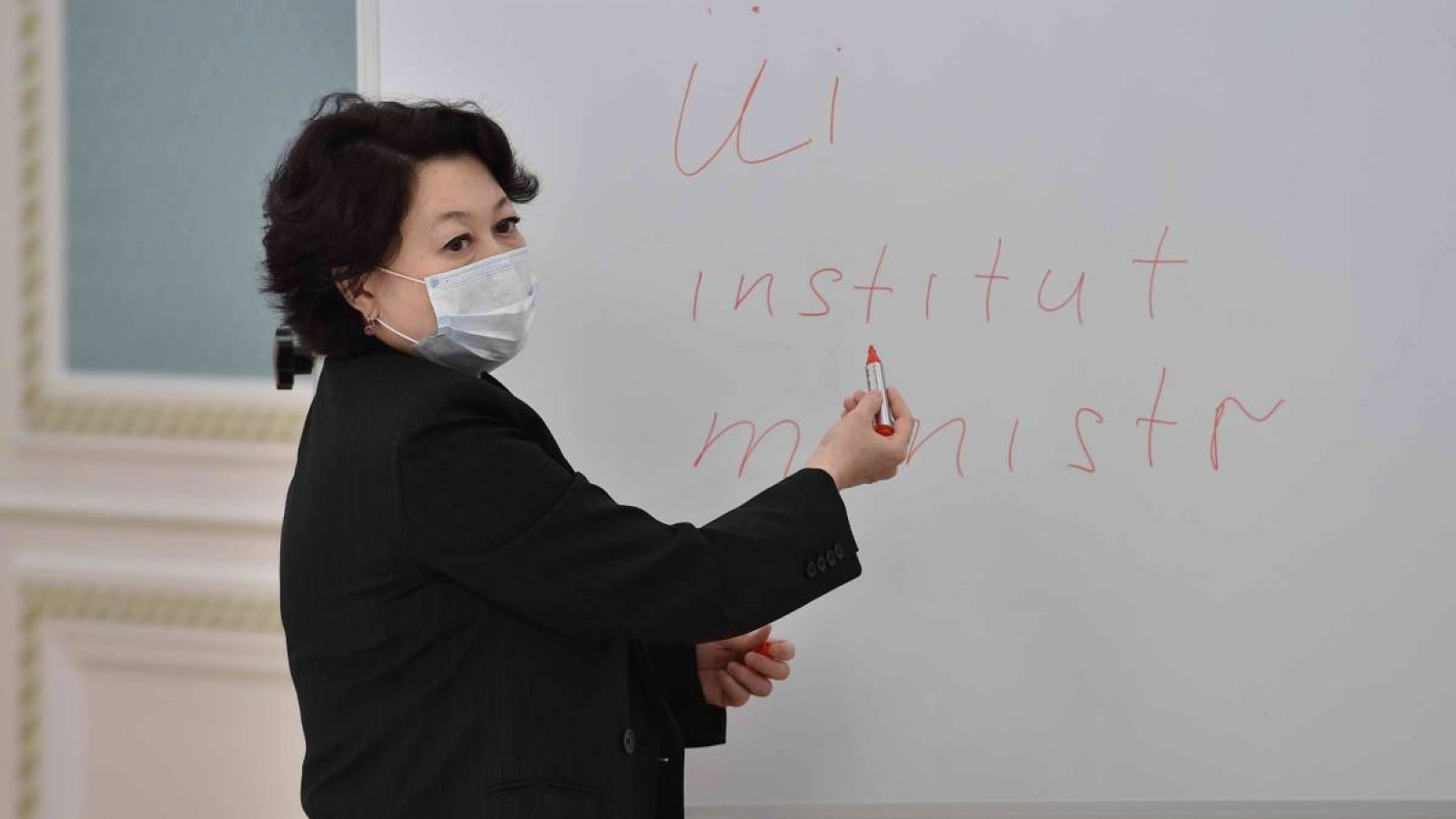 «Латын әліпбиіне көшу – орыс тілінің заңсыз үстемдігін толық тоқтата алмайды».