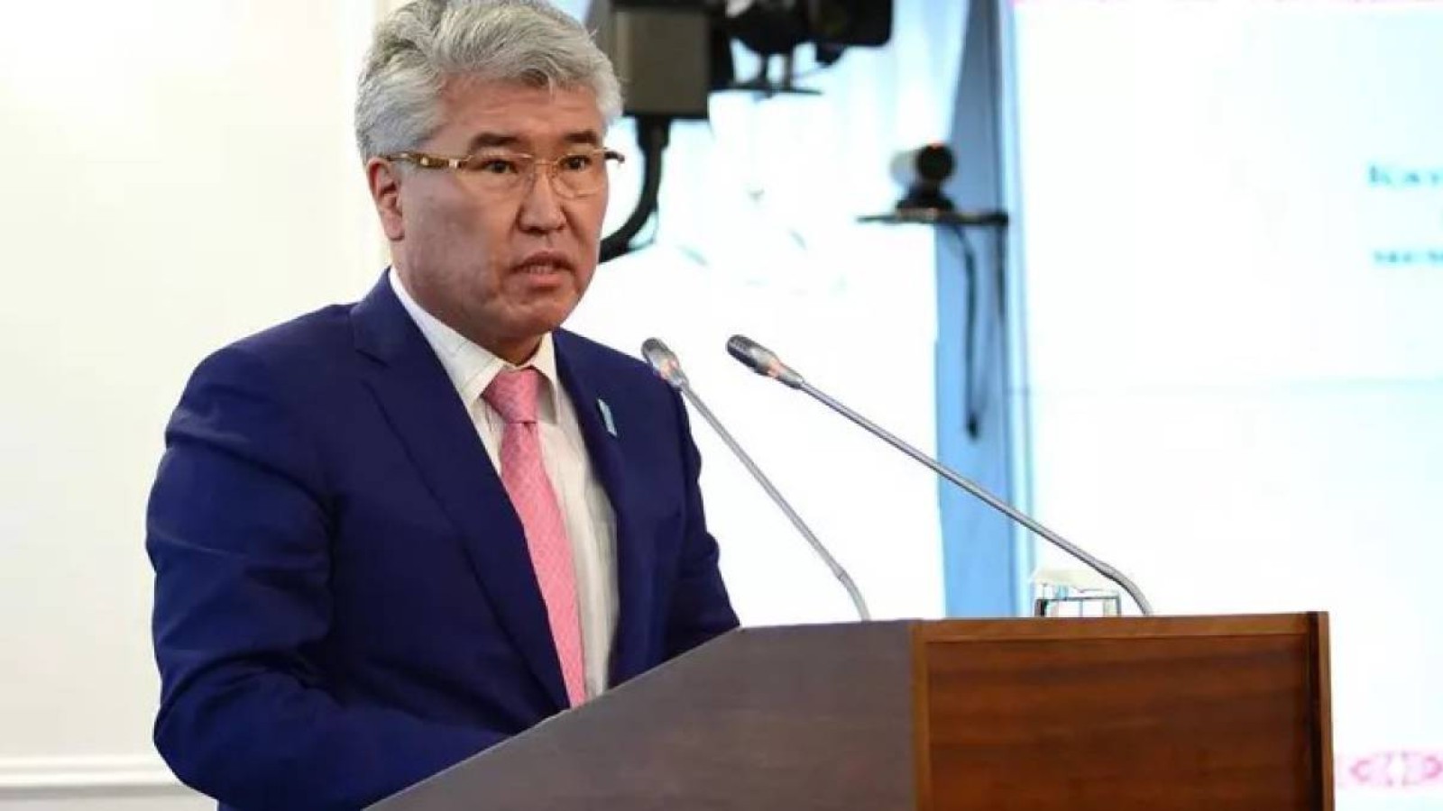 Арыстанбек Мухамедиұлы сатып жіберген «Баспалар үйі» АҚ-ның акциясы мемлекетке қайтарылды.