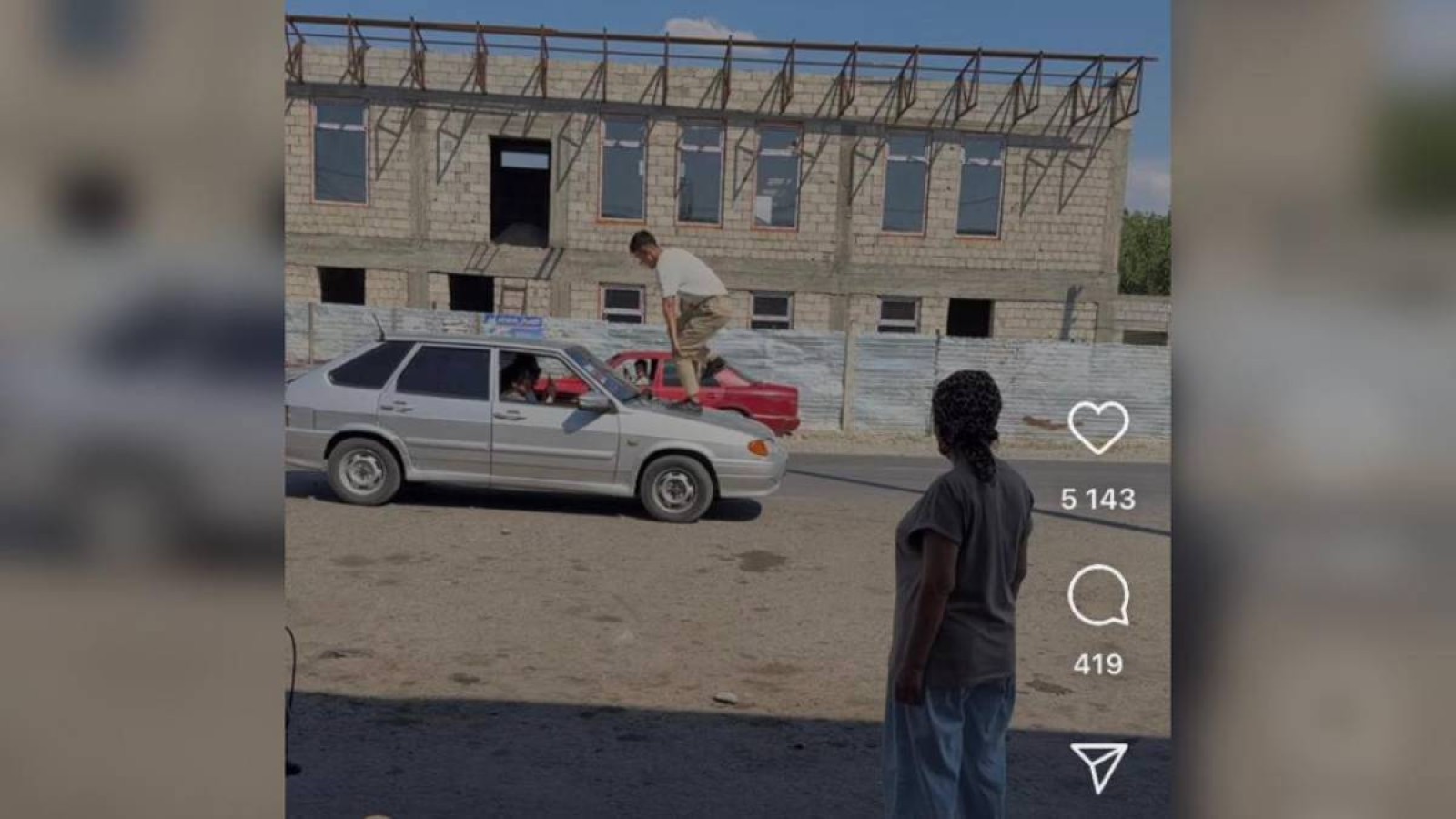 Қоғамдық тәртіпті өрескел бұзған блогер жауапқа тартылды.