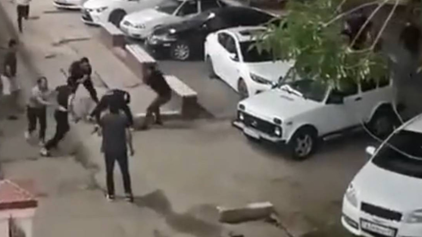 Елімізде бұзақылық пен зорлық-зомбылық жасау өршіген.