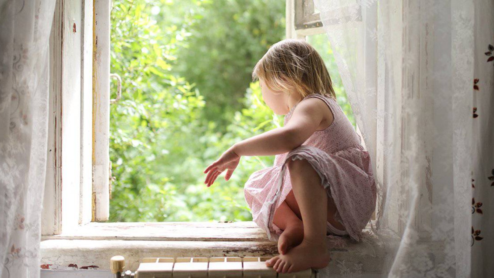 Жыл басынан бері Қазақстанда балалардың терезеден құлауына байланысты 60 оқиға тіркелген.