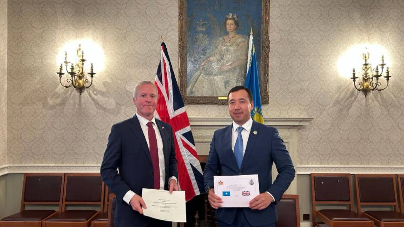 Светлана Жолманова: $10 мың жеке жинағым (видео).