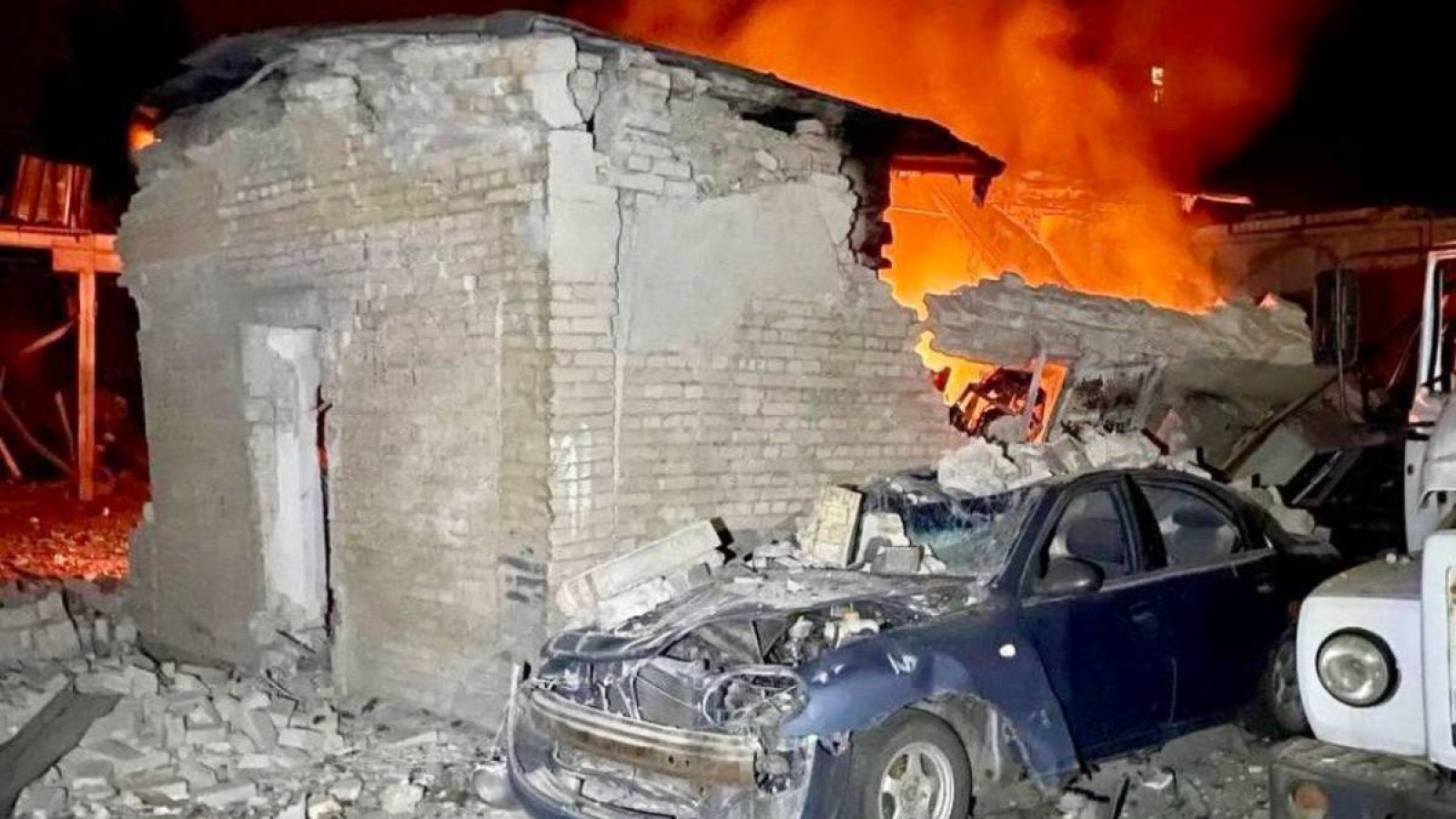 Ресей әскері Запорожьені атқылады, бір адам қаза тапты.