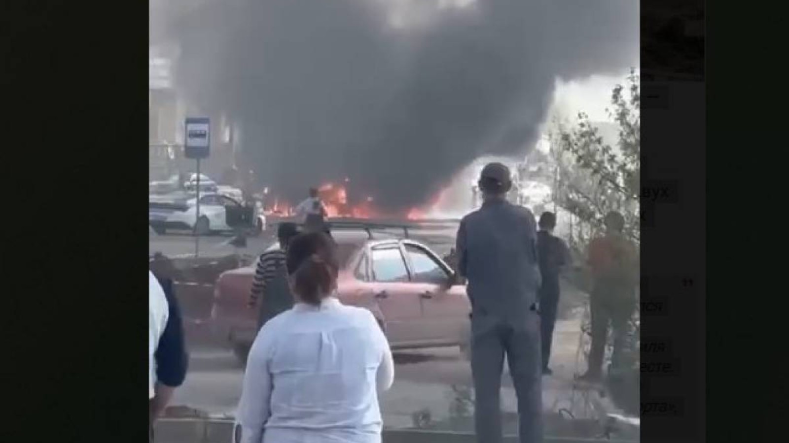 Астанада екі жүк көлігі жол апатынан кейін өртеніп кетті, қаза тапқандар бар.