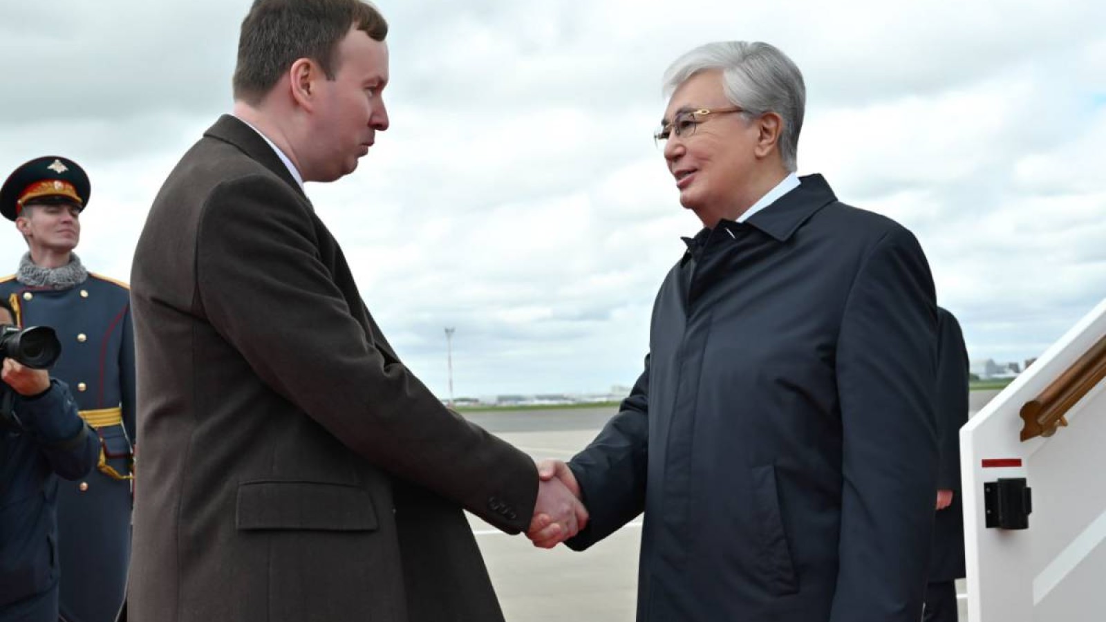 Тоқаев Жеңіс парадына қатысу үшін Мәскеуге барды.