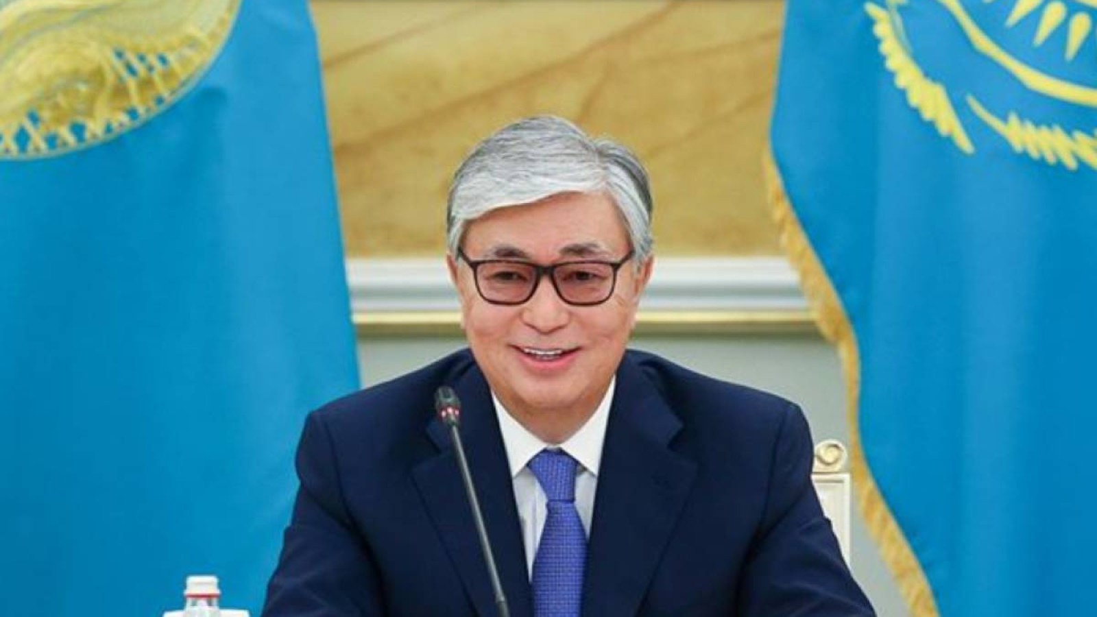 Тоқаев қазақстандықтарды Жеңіс күнімен құттықтады.