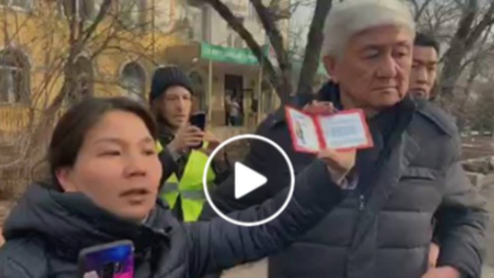 Жанболат Мамай үш күнге қамалды, жетпіске жуық жақтастары ұсталды.