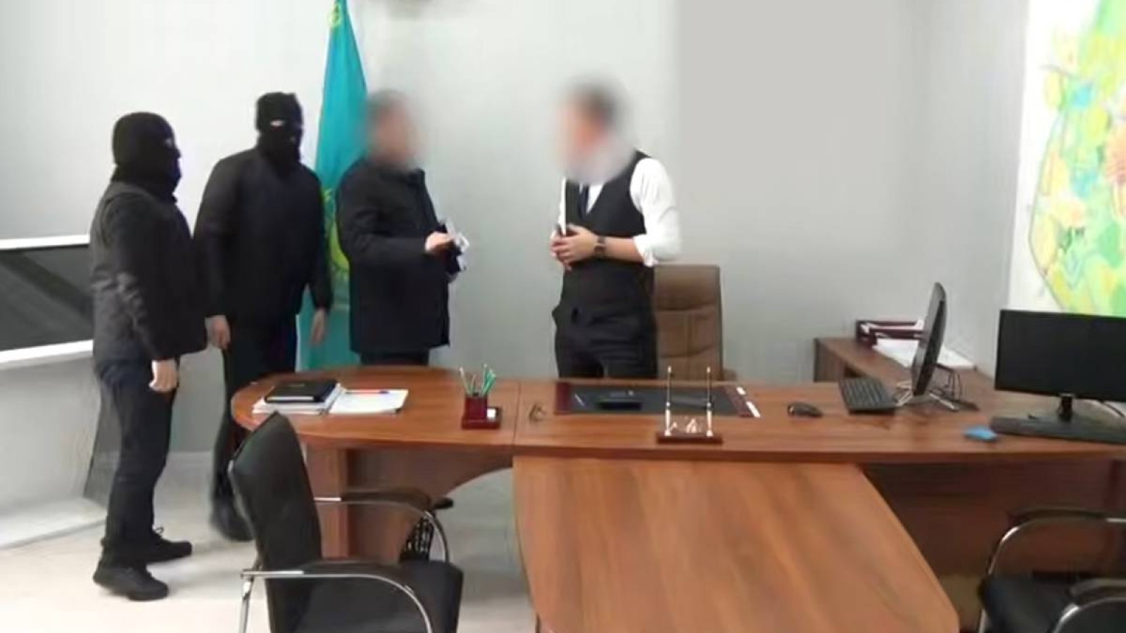 БҚО-да қалалық сәулет және қала құрылысы бөлімінің басшысы сотталды.