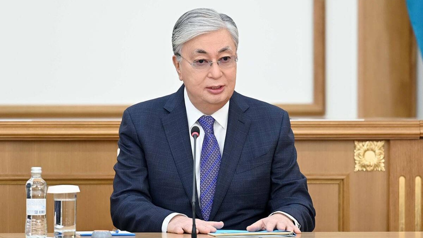 Президент боранда халыққа көмектескен азаматтарды мемлекеттік наградаға ұсынды.