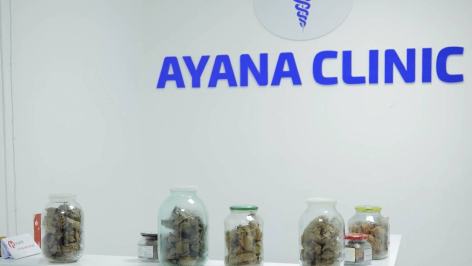 Жаңа адамдар астаналық клиникадағы жалған анықтама сату дерегін әшкереледі.